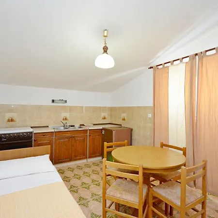 Apartments Vila Punta Jadrtovac Exteriör bild