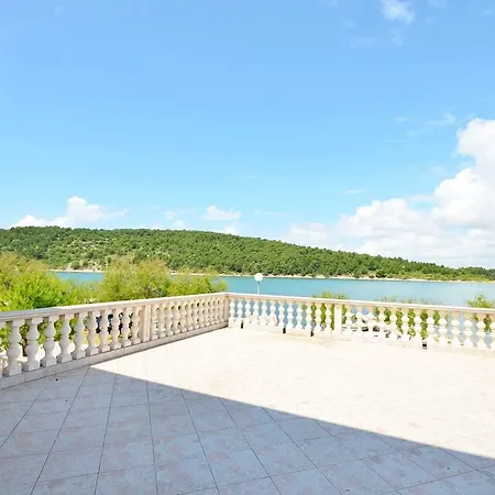 Apartments Vila Punta Jadrtovac Exteriör bild