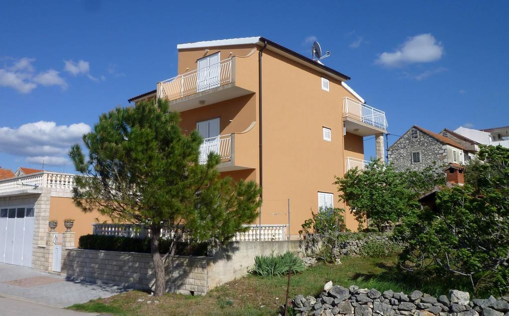 Apartments Vila Punta * Jadrtovac